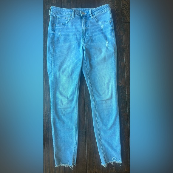 H&M Denim - H&M Ultra High Rise Ankle Stretch Distressed